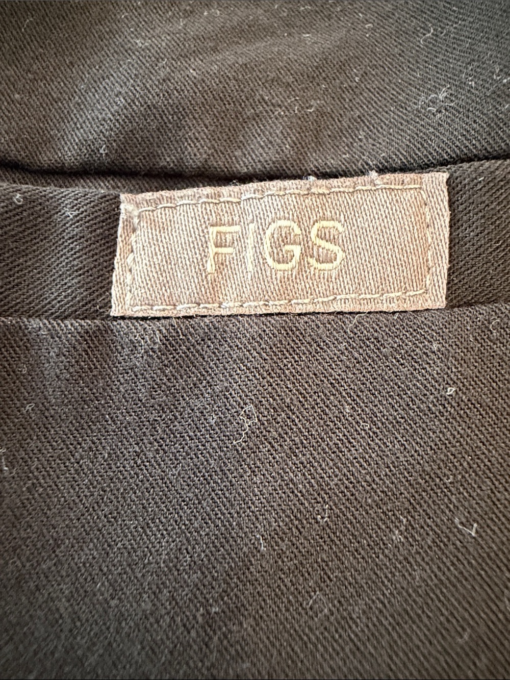 Figs Black V-Neck Short Sleeve Scrub Top - Picture 3 of 4